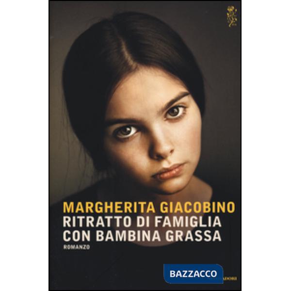 Ritratto di famiglia con bambina grassa