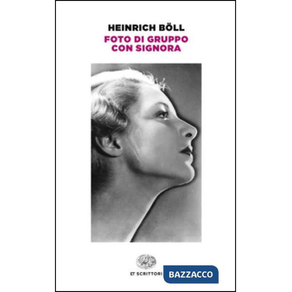 Foto di gruppo con signora