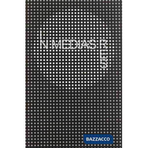 In media res. Ediz. illustrata