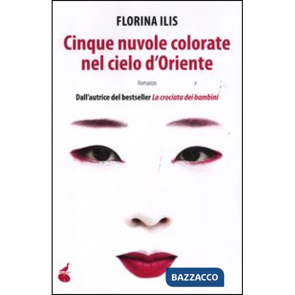 Cinque nuvole colorate nel cielo d'Oriente