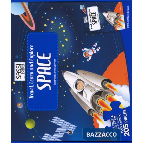 Space. Travel, learn and explore. Ediz. illustrata. Con gadget