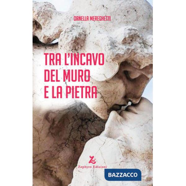 Tra l'incavo del muro e la pietra